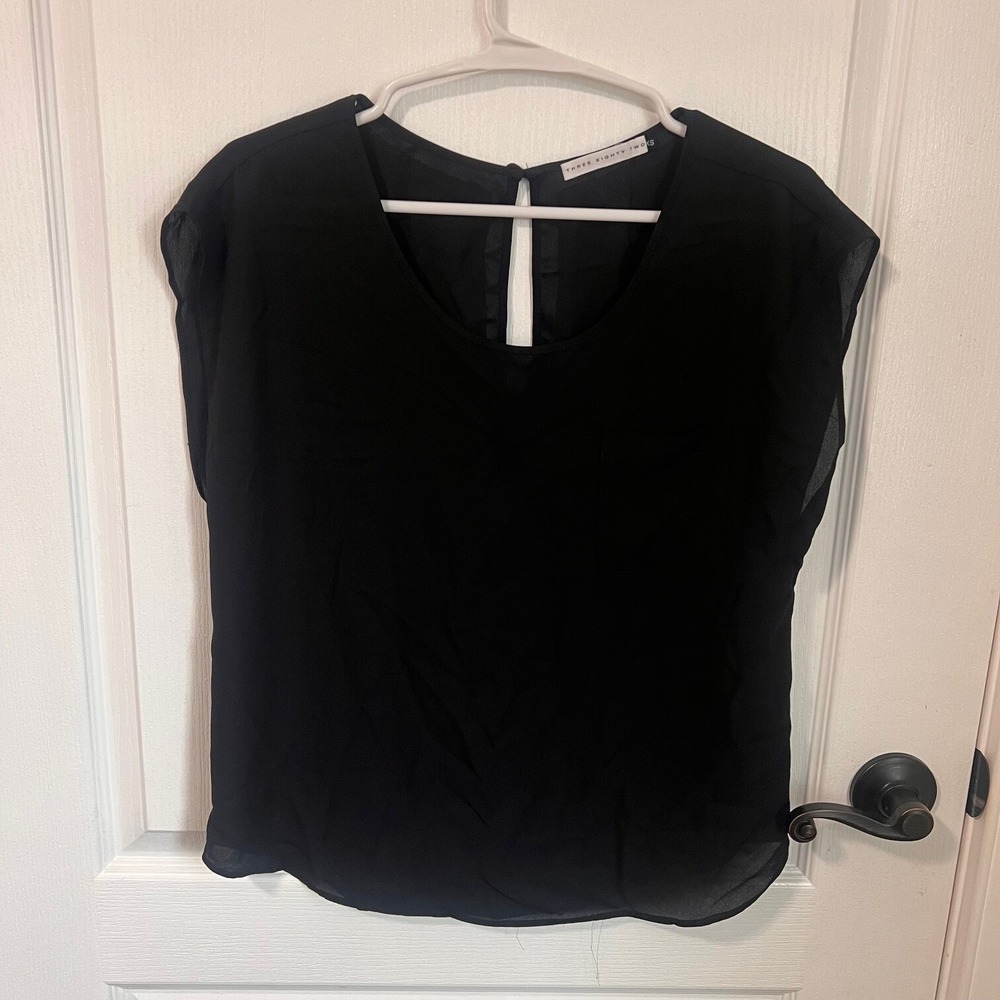 Three Eighty Two Black Cap Sleeve Blouse Keyhole Back Pocket Size XS TET16328